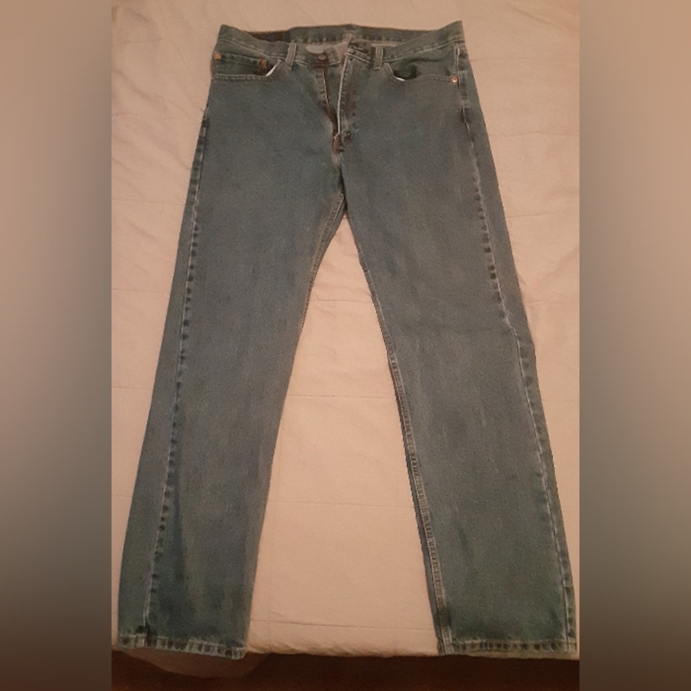 Levis jeans